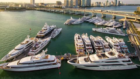 Boat & Yacht Rentals -Yacht Haven Grande, Miami, Florida💦🌤