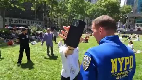 American police warn the aggressive Israeli woman