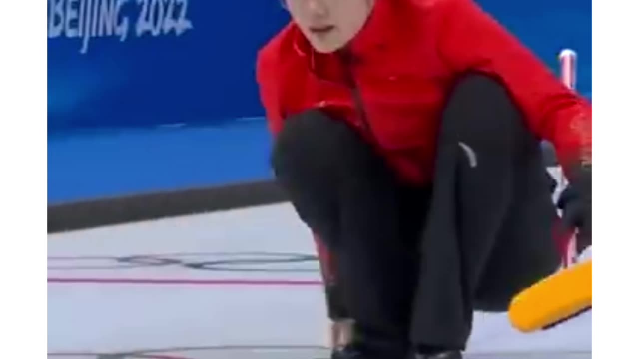 It s Monday, start your day right by experiencing the joy of curling. 🔊🥌