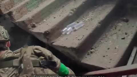 Around 200 Russian Soldiers Remain Encircled and Cut Off Inside Highrise Building