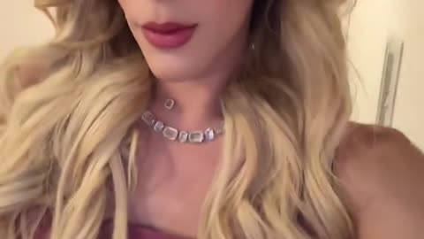 Blonde tgirl is being your princess