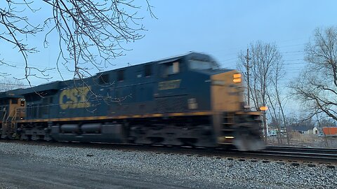 CSX Trains 5337 and 3348 head up a short intermodal