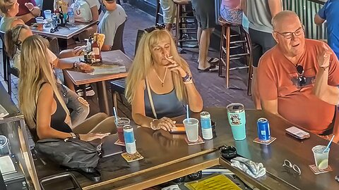 Candid Sexy Smoking Woman 736