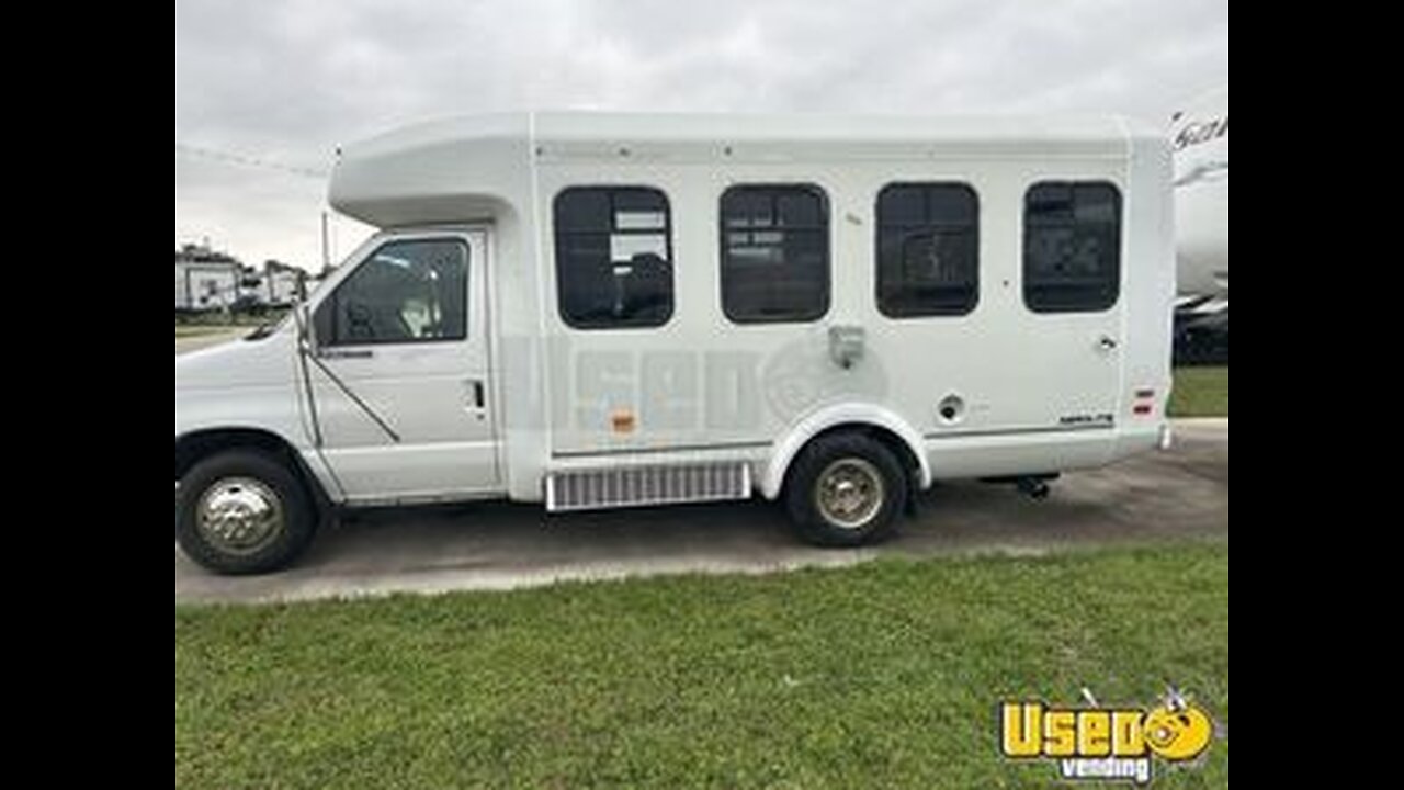 Turnkey - 2001 Eldorado E450 Shaved Ice Truck | Snowball Truck for Sale in Texas!