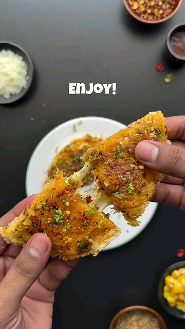 Stuffed Schezwan Garlic Bread