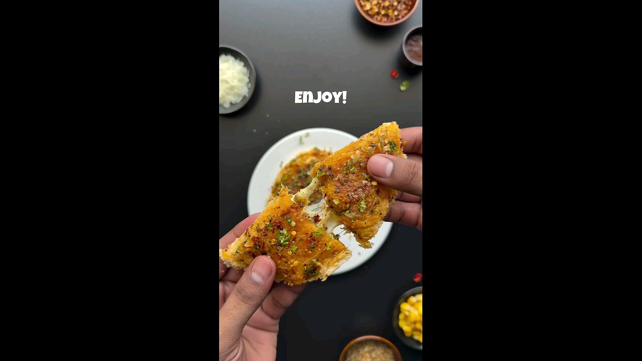 Stuffed Schezwan Garlic Bread