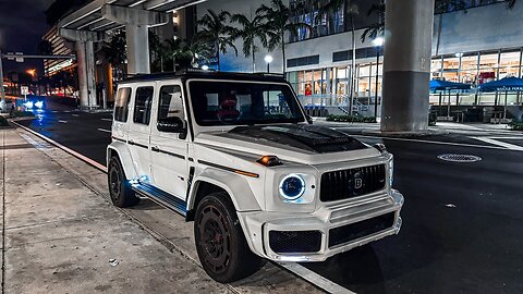 CUTTING UP IN A G WAGON