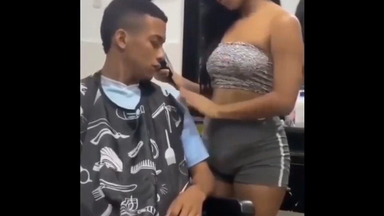When the Hairdresser Has JokesðŸ¤ðŸ˜†