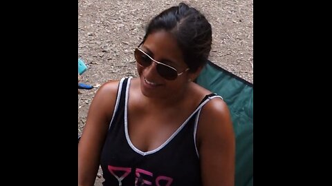 Luodong Massages Attractive Mexican Woman With Sun Glasses At The Park