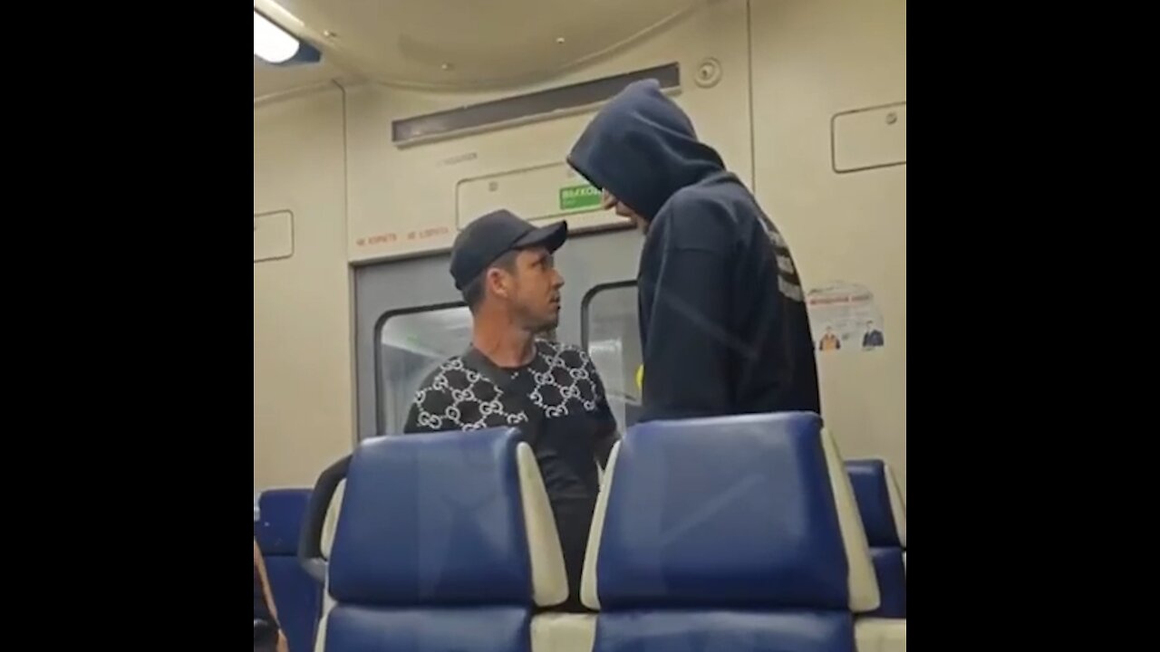 💪 Logra proteger a una mujer solo con su apariencia