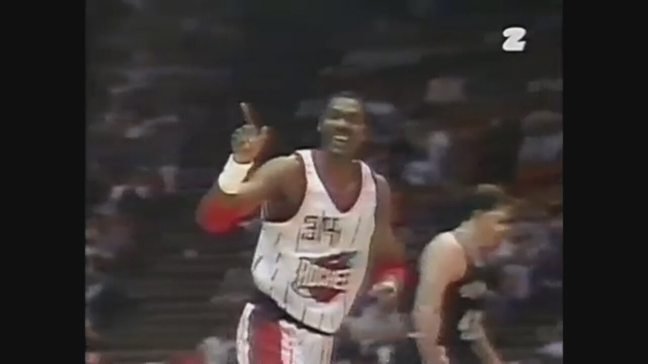 Hakeem Olajuwon 21 Points 4 Ast 5 Blk Vs. Spurs, 1996-97.