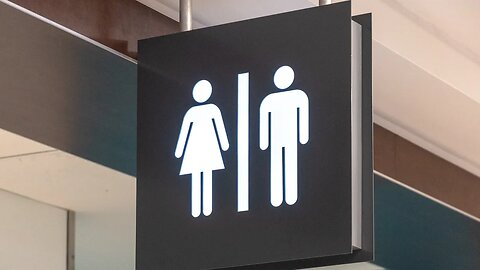 School under fire after transgender locker room issue