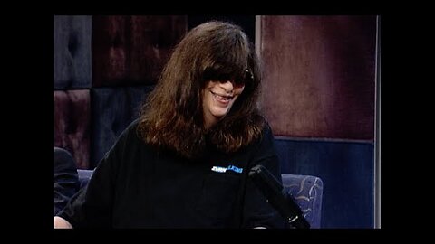Joey Ramone Once Played A Wild Prank On Johnny Rotten | Late Night with Conan O’Brien