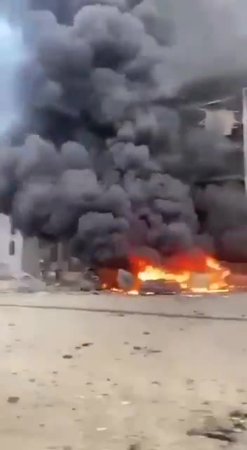 18 injuries in Beersheba attack with building damaged, cars damaged, homes damaged from shockwave.