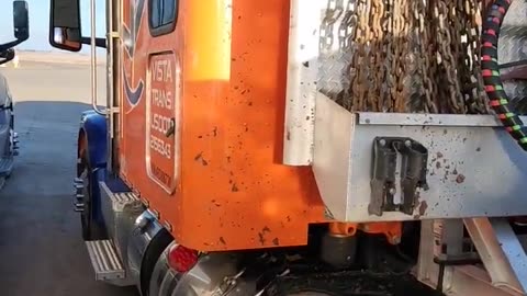 I NEED FENDERS #ourtruckinglife #reallifetruckers #truckdrivers #atruckerslife #truckdriver
