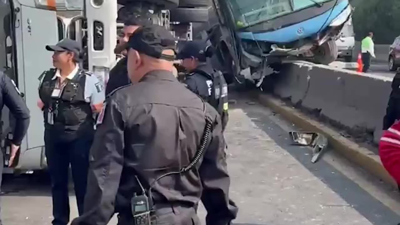 serious accident is recorded on the Mexico-Querétaro highway