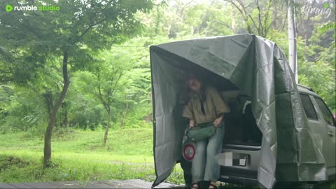 Rainy solo camping with a cat entering into a car by herself 🐈☔️⛺️ / Life of a beast hunter