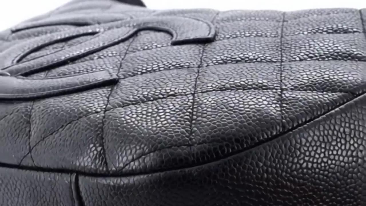 CHANEL Timeless CC Chain Shoulder Bag