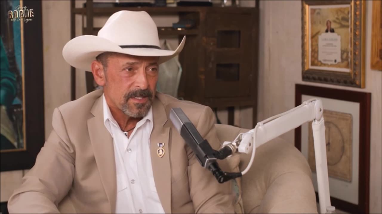 71025 Terry Reports - Texas Govenor Race Lt. Col. "Doc" Pete Chambers