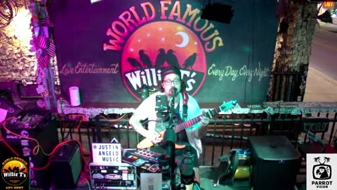 LIVE Music Everyday!