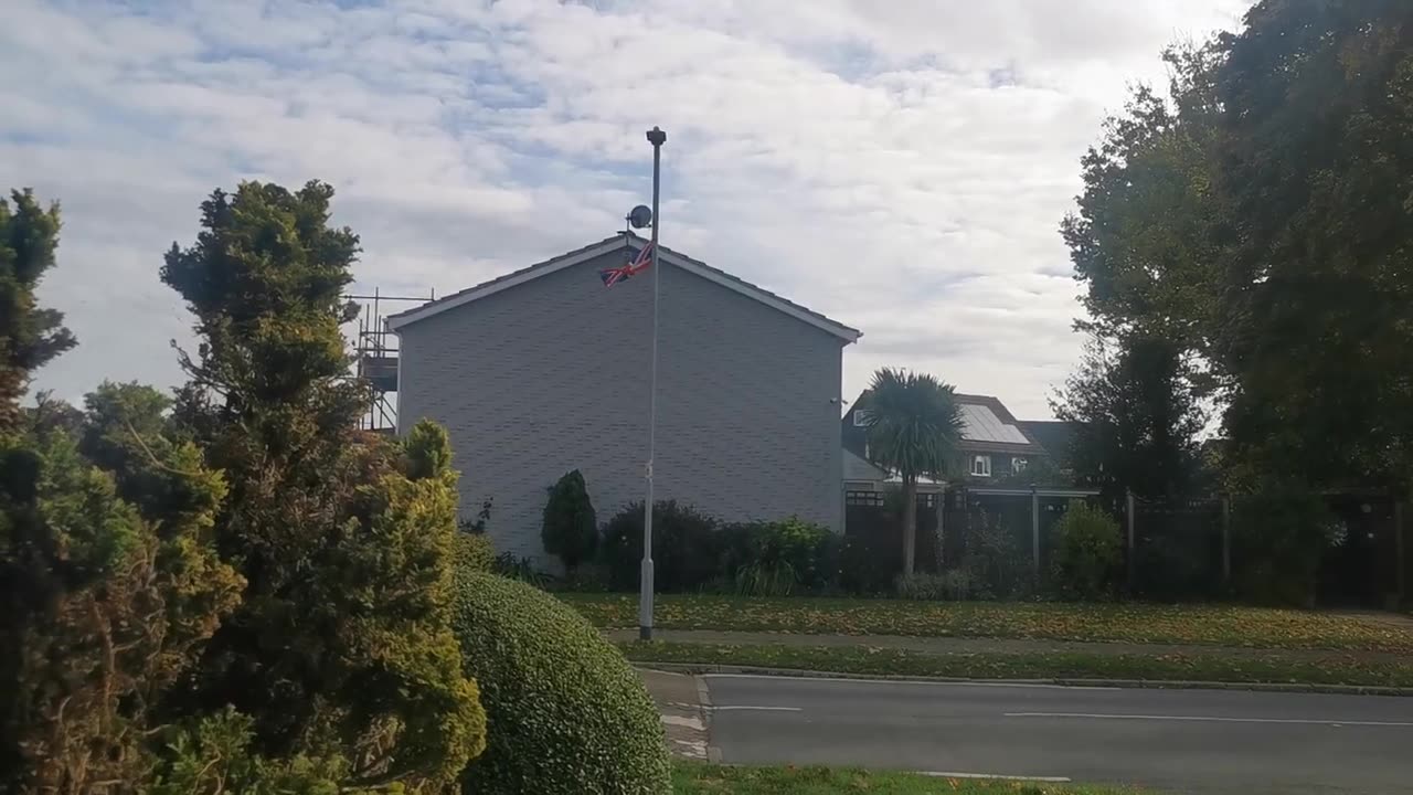 WHO Is the Real Royal Sandringham Killer ? A 17 Year Old Girl