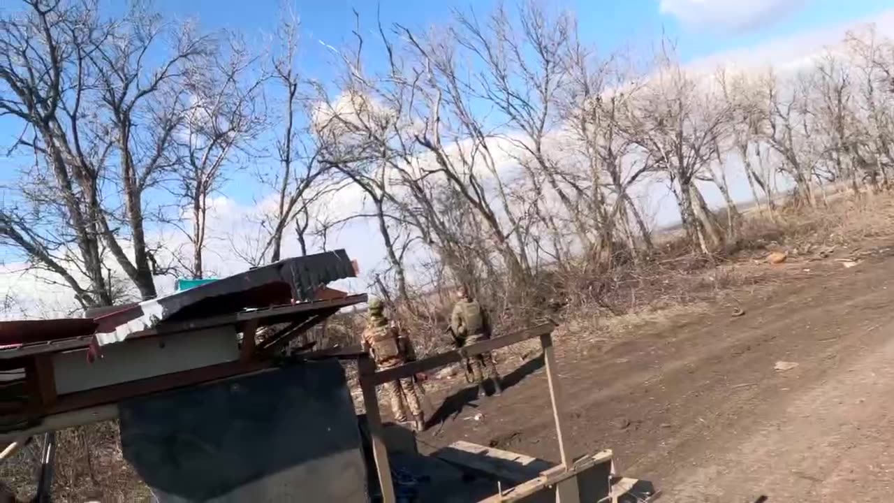 An attack by Ukrainian FPV drones during the evacuation of one Desertcross