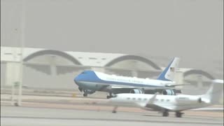 🚨🔥President Trump has officially touched down in Riyadh, Saudi Arabia 🇺🇸🇸🇦 #USA