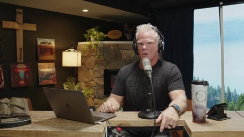 Episode 2,577 - Super Stories Volume 21