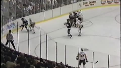 NHL 1988 LOS ANGELES KINGS AT PITTSBURGH PENGUINS