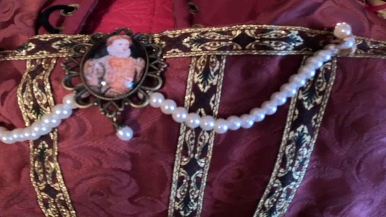 Adorning the bodice