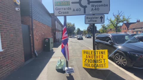 Putin convinces Trump not to have a ceasefire, but a permanent peace settlement.