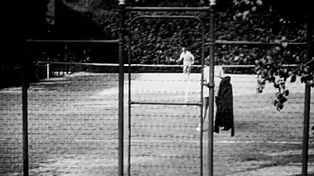 🎦 Strange Illusion