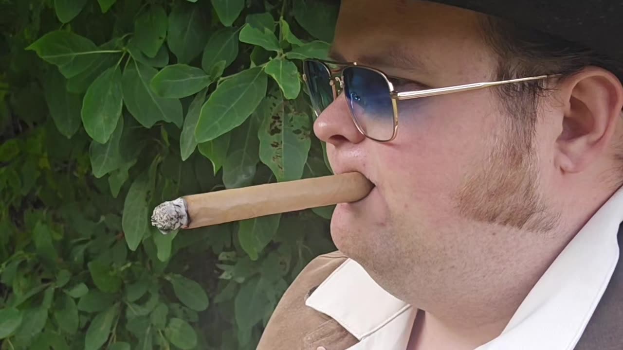 Phillies Titan Cigar.