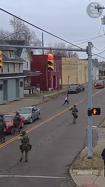 When_SWAT_Teams_Make_Dumb_Mistakes(360p)