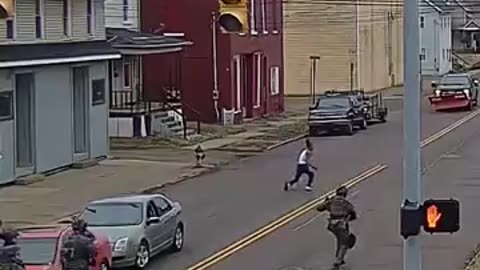 When_SWAT_Teams_Make_Dumb_Mistakes(360p)