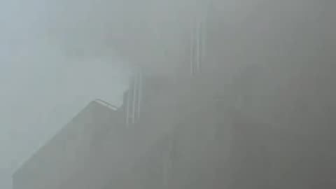 𝕰𝖒𝕲 - Hilton Hotel is Burning in Midtown Manhattan…