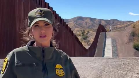 🚨🔥DHS Sec. Kristi Noem announces 7 MORE MILES of border wall is being built starting today.