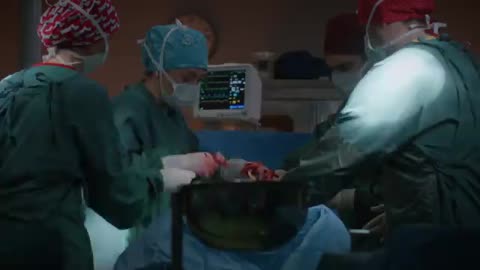 Milagro en quirófano: Bahar salva a Seren y a sus bebés prematuros bajo una presión extrema