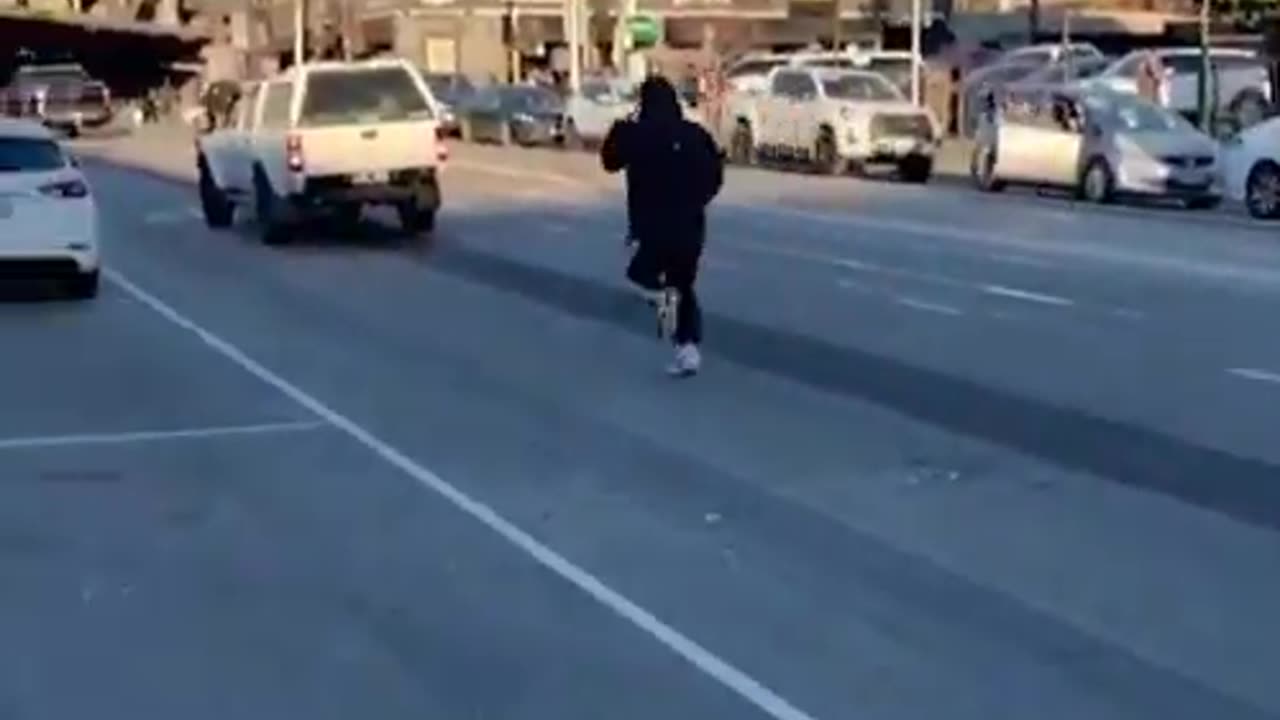 Hero Good Samaritans stop Pacific Islander carjacker ...
