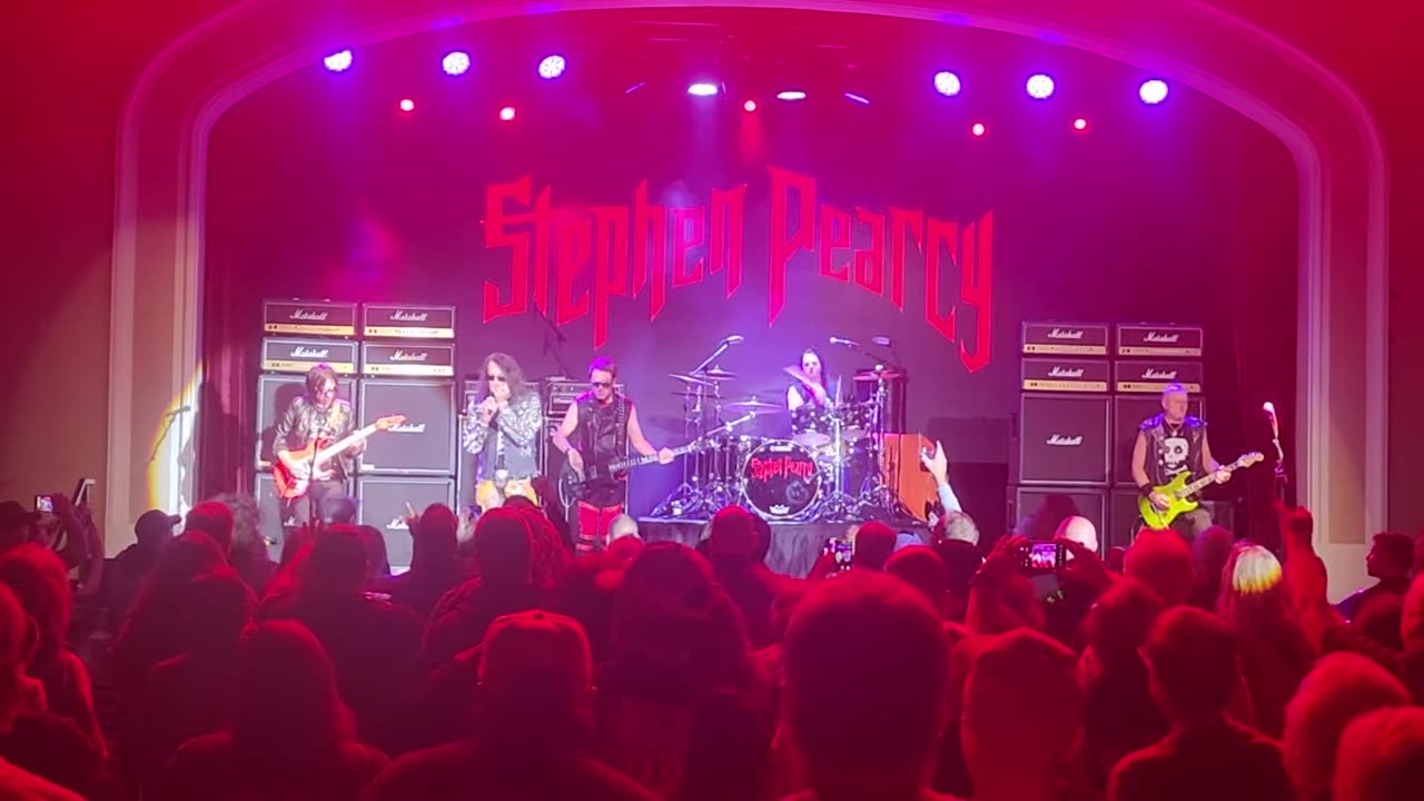 Stephen pearcy ( live)