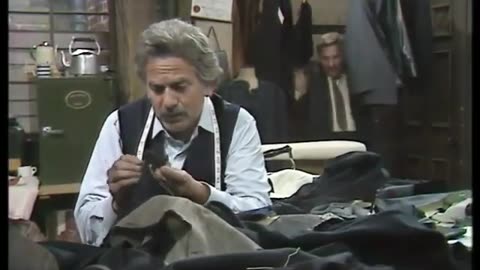 Never mind the Quality, Feel the Width S05E05 The Not So Kosher Cantor