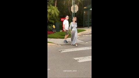 Sydney Sweeney crosses the road in front of you - do you look or shi your girls doesn’t get mad? 🙈