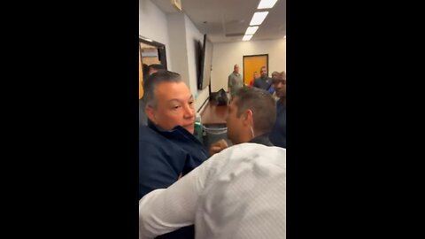 Full video of US Senator Alex Padilla being pushed out and arrested at a Kristi Noem briefing