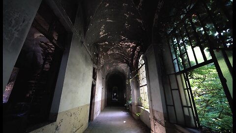 Exploring the Eerie Ruins of an Abandoned 1800's Asylum