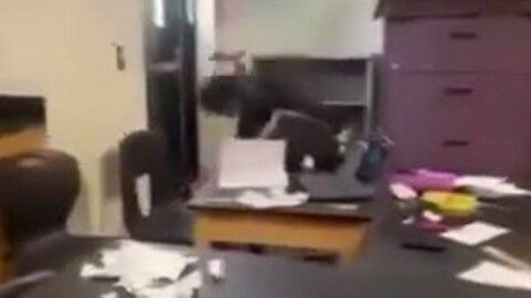 Disturbing Video Shows An Arizona High School Student Stabbing Another To Death In A Classroom