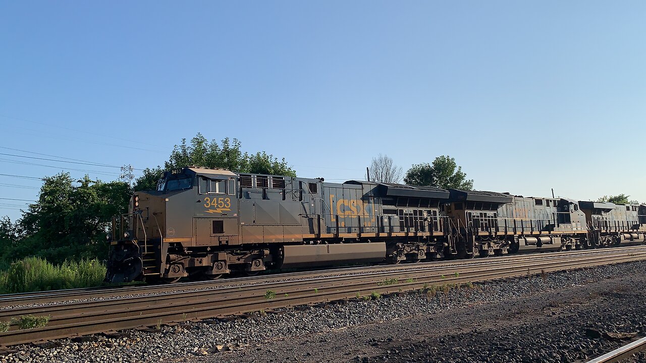 Triple CSX Train engines 3453, 3397 and 977