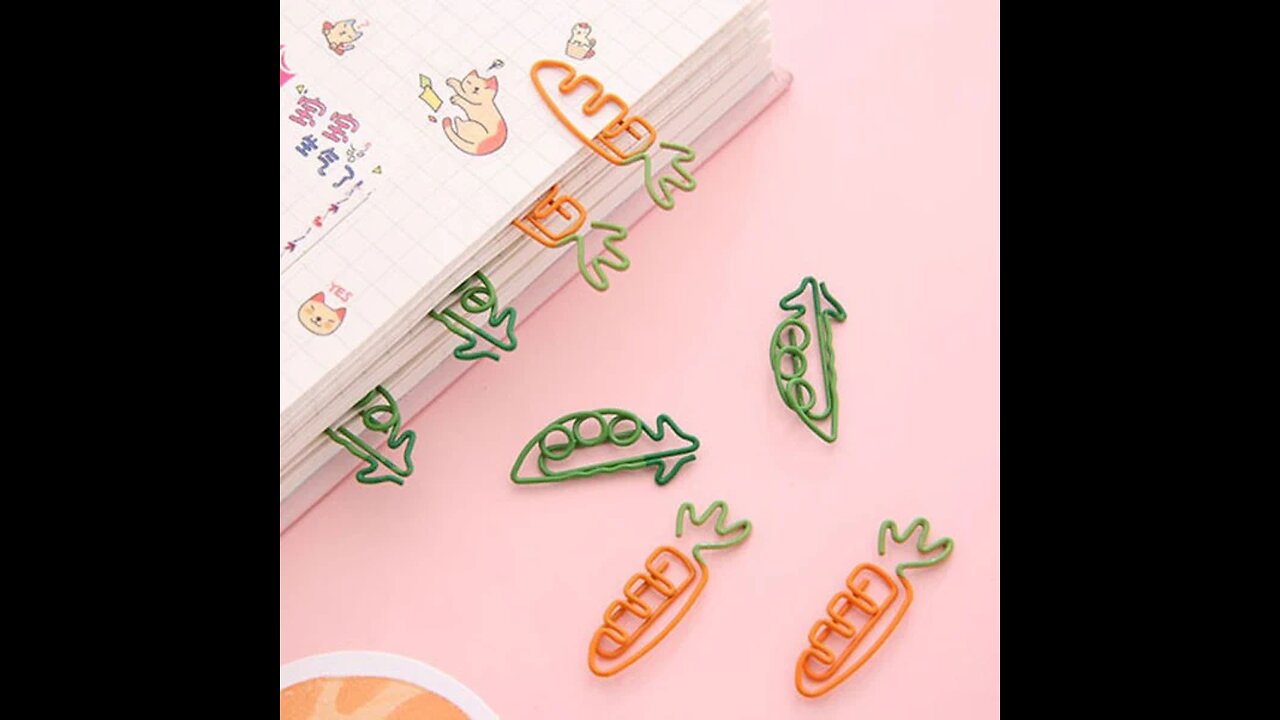 Carrot Shape Paper Clips, for Home, Office, School & More (20pcs)