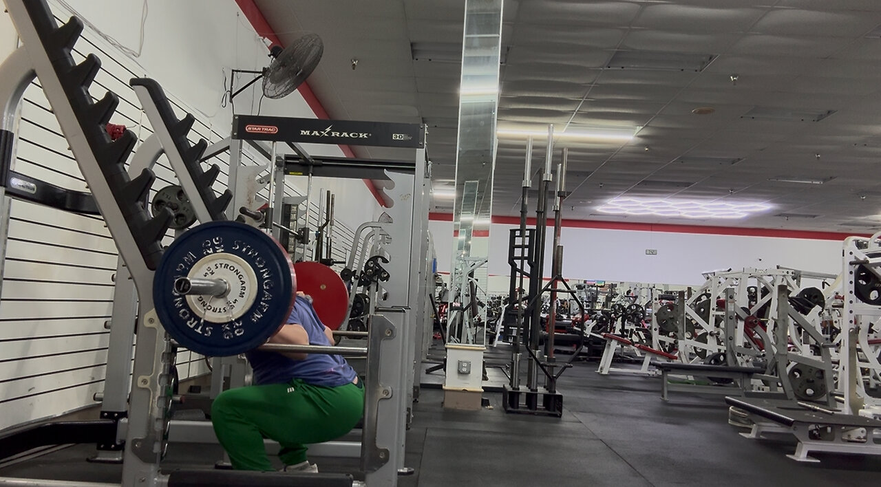BACK SQUATS 170KG/374LBs for 3 Reps