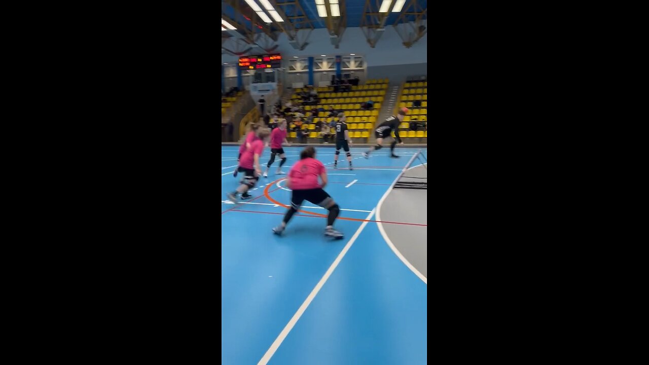 Is this the best sport in the world ? 🤯
