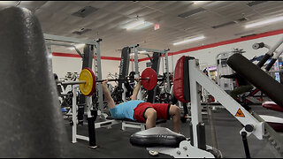 Bench Presses 100KG/220LBs for 4 Reps